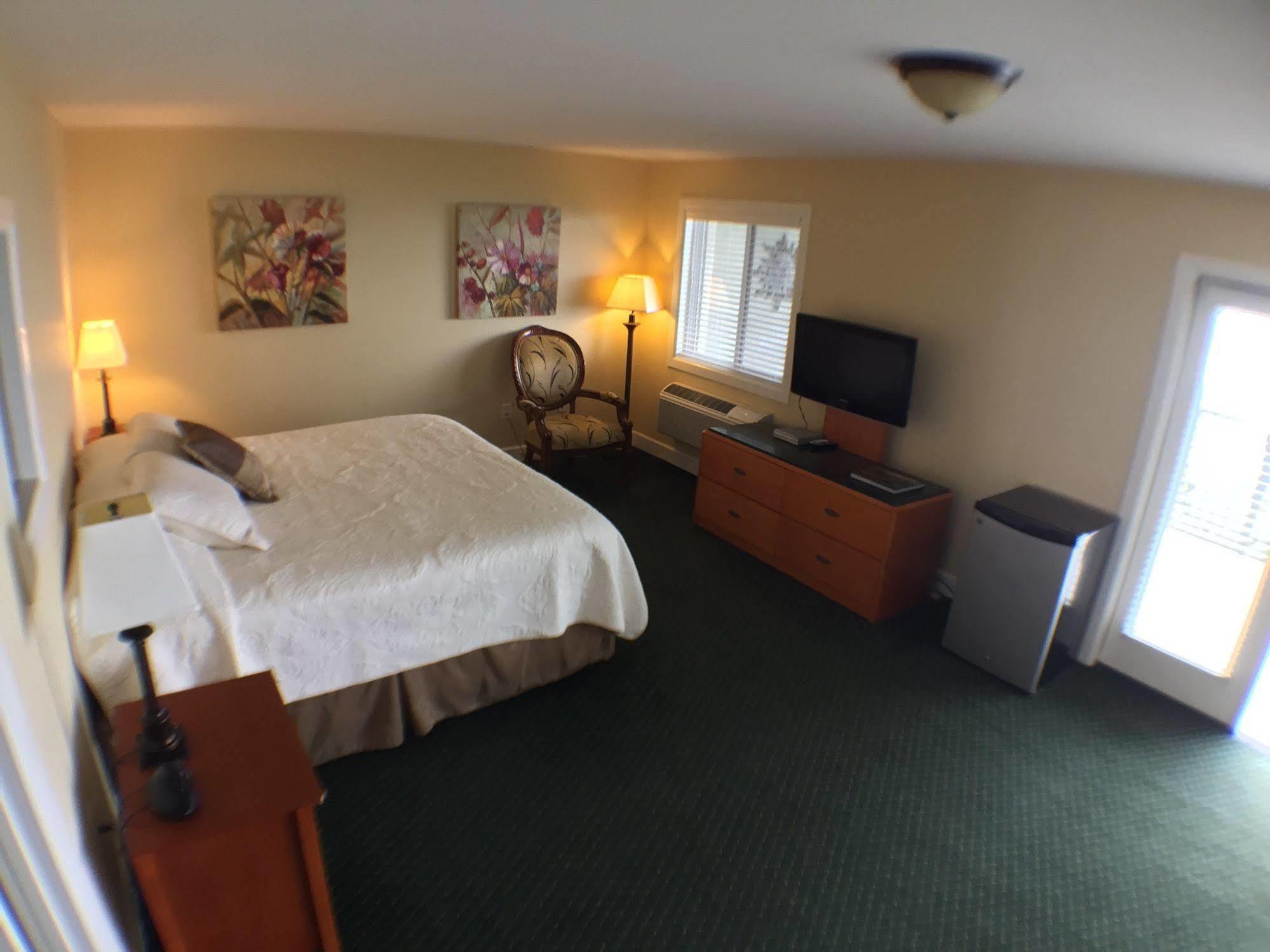 Whitney Mountain Lodge Lost Bridge Village エクステリア 写真