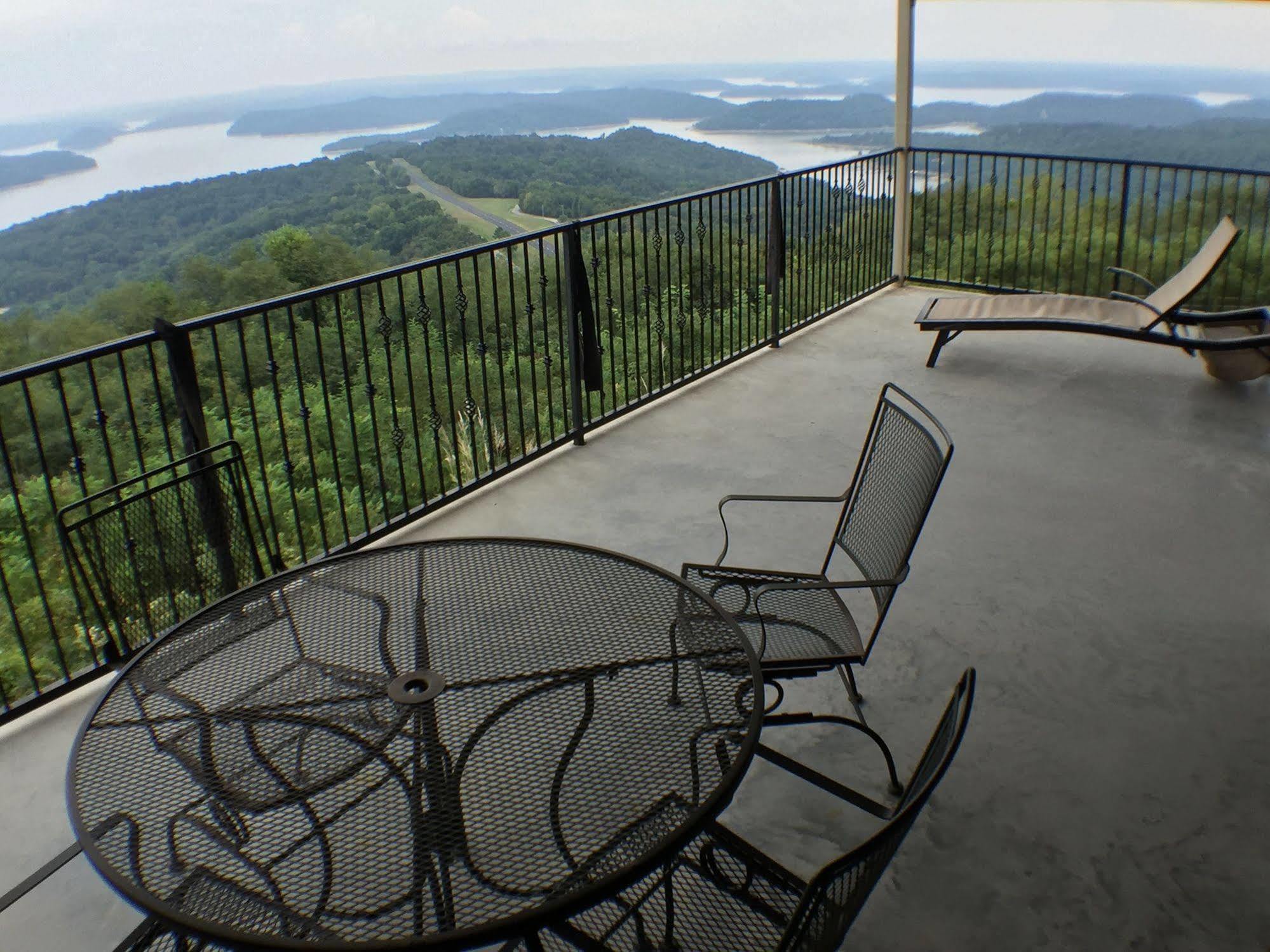 Whitney Mountain Lodge Lost Bridge Village エクステリア 写真